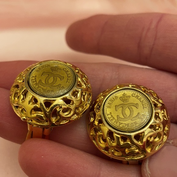 Vintage Chanel by Rubcamell Paris murano glass crown very rare clip on earrings - Picture 11 of 15